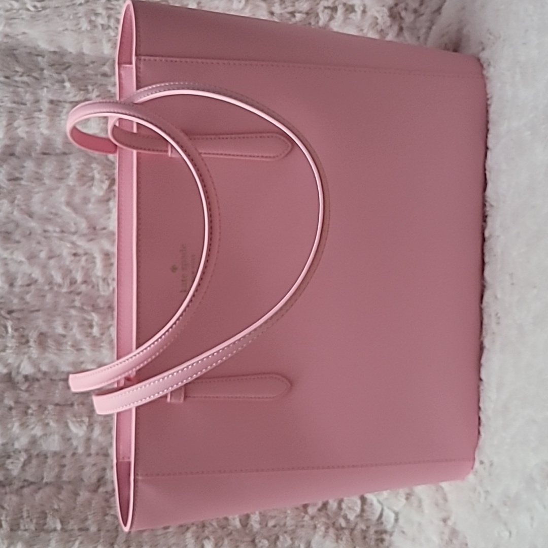 Kate Spade Medium Tote Saffiano Pvc Mitten Pin